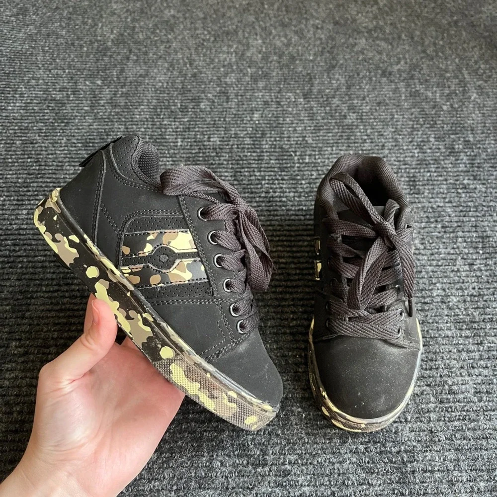 Heelys Youth 13C Black Camo Skate Shoes Roller Sneakers Low Top Camouflage